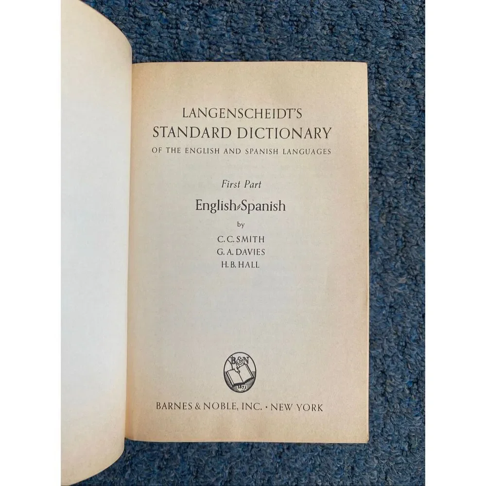 Langenscheidt’s vintage Standard Dictionary English Spanish 1966
